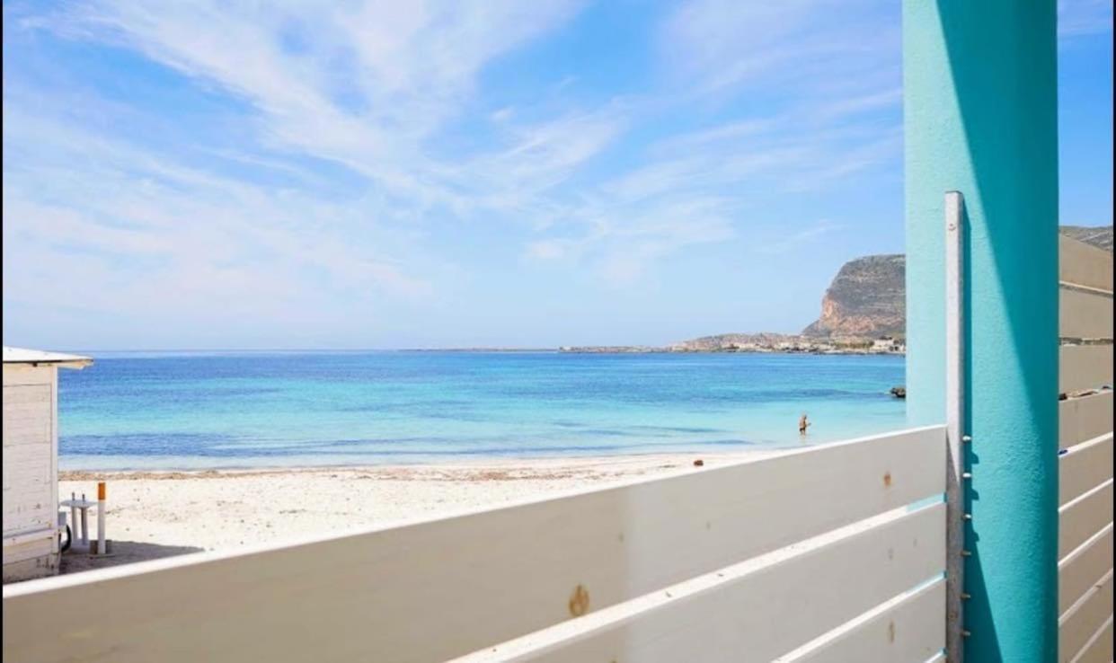 Stabilimento Lido Burrone Bed and Breakfast Φαβινιάνα Εξωτερικό φωτογραφία
