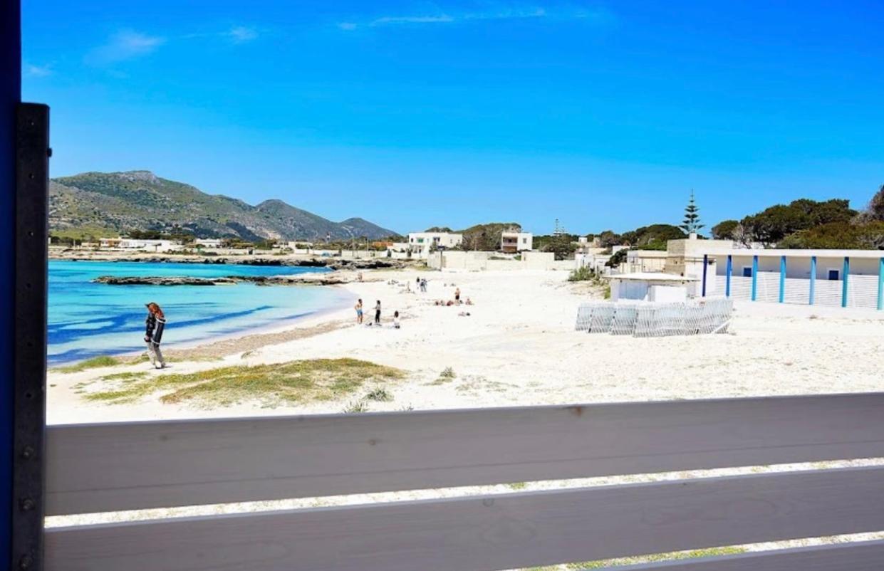 Stabilimento Lido Burrone Bed and Breakfast Φαβινιάνα Εξωτερικό φωτογραφία
