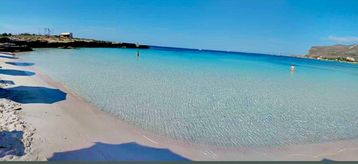 Stabilimento Lido Burrone Bed and Breakfast Φαβινιάνα Εξωτερικό φωτογραφία