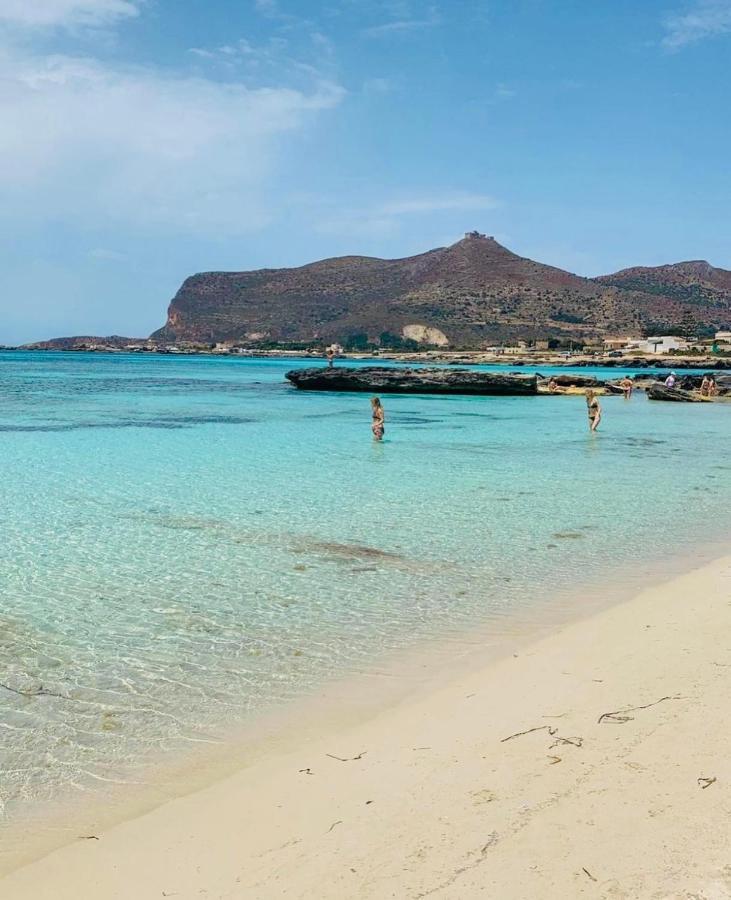 Stabilimento Lido Burrone Bed and Breakfast Φαβινιάνα Εξωτερικό φωτογραφία