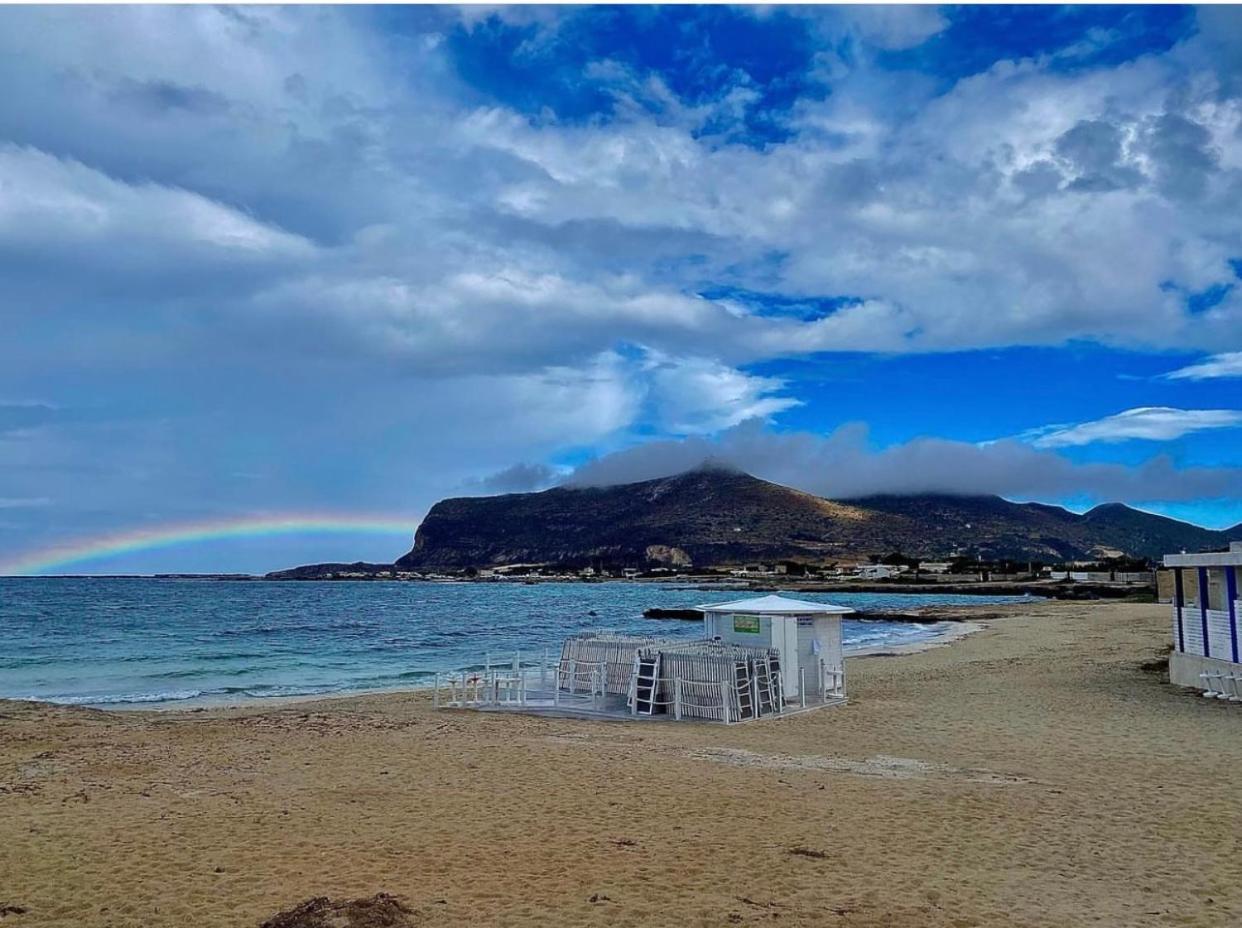 Stabilimento Lido Burrone Bed and Breakfast Φαβινιάνα Εξωτερικό φωτογραφία